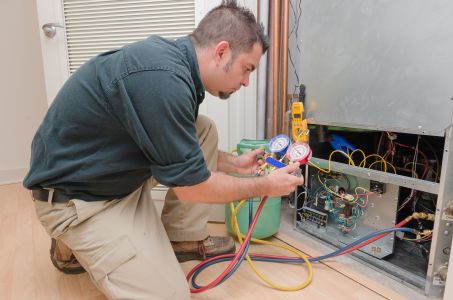 Signs Your AC Needs Repair Before It Breaks Down This Summer